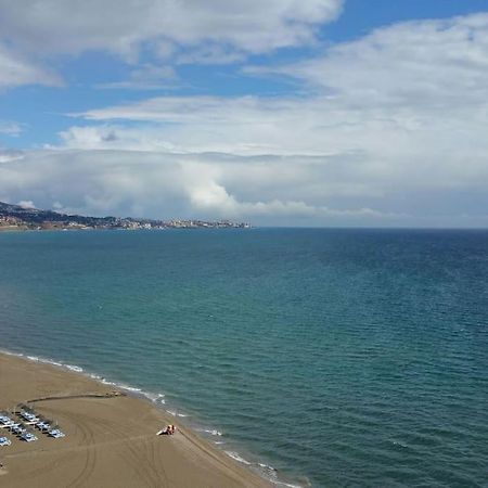 Seafront Apartment With Open-Air Heated Pool Fuengirola Exteriör bild