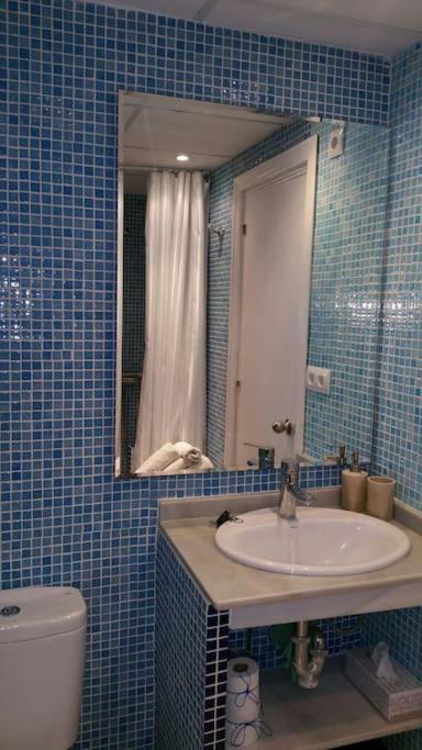 Seafront Apartment With Open-Air Heated Pool Fuengirola Exteriör bild