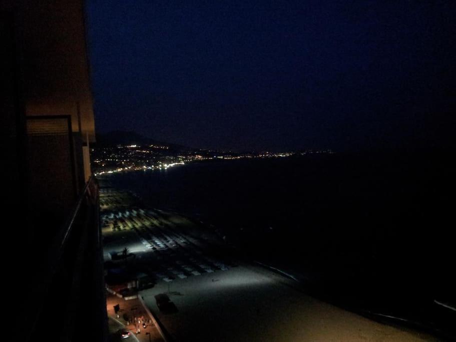 Seafront Apartment With Open-Air Heated Pool Fuengirola Exteriör bild