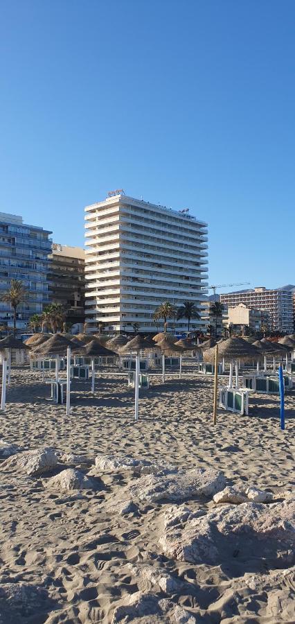 Seafront Apartment With Open-Air Heated Pool Fuengirola Exteriör bild