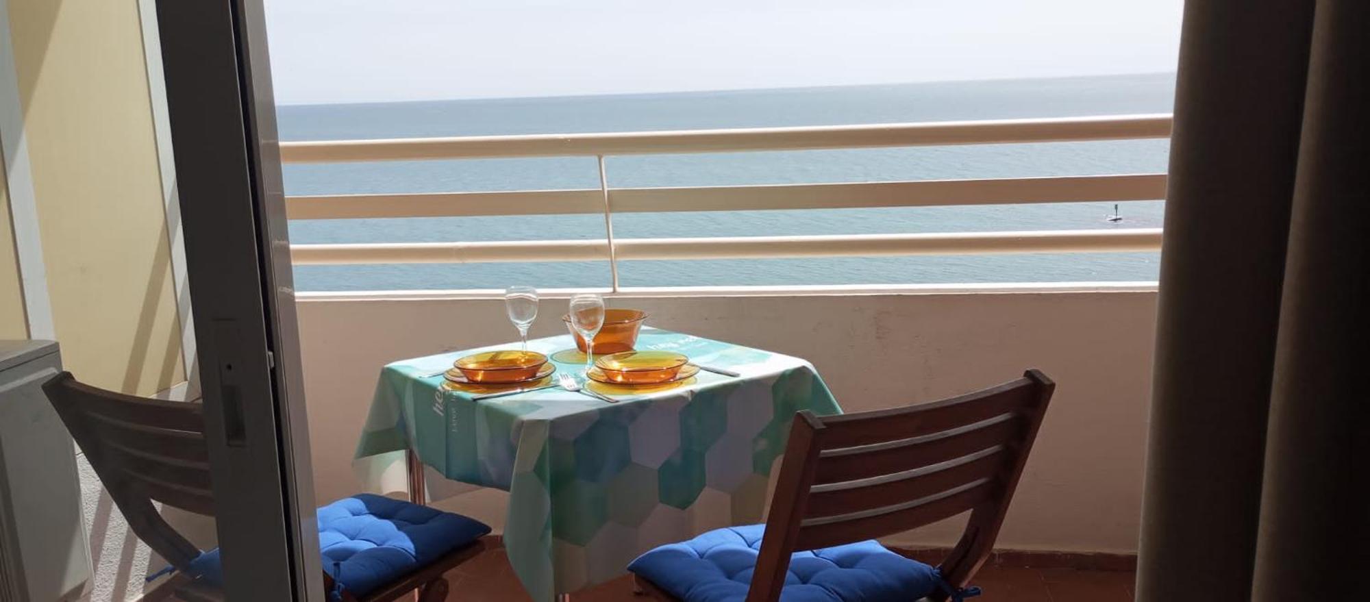 Seafront Apartment With Open-Air Heated Pool Fuengirola Exteriör bild